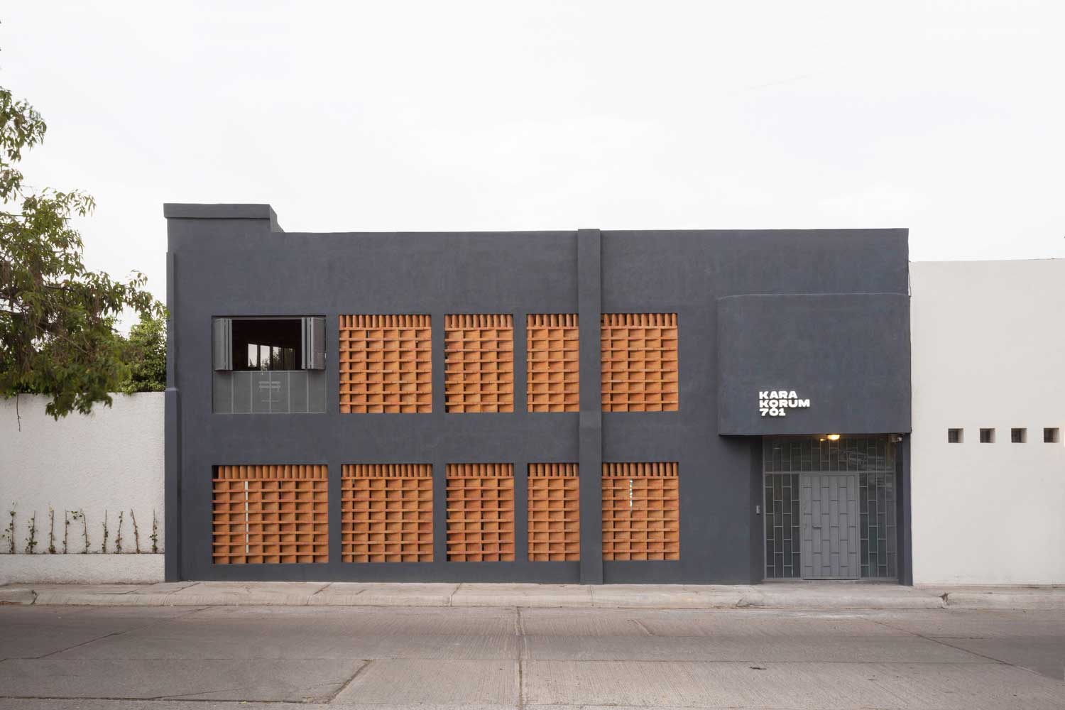 استودیوی Cowork Karakorum 701 / OCUPAR