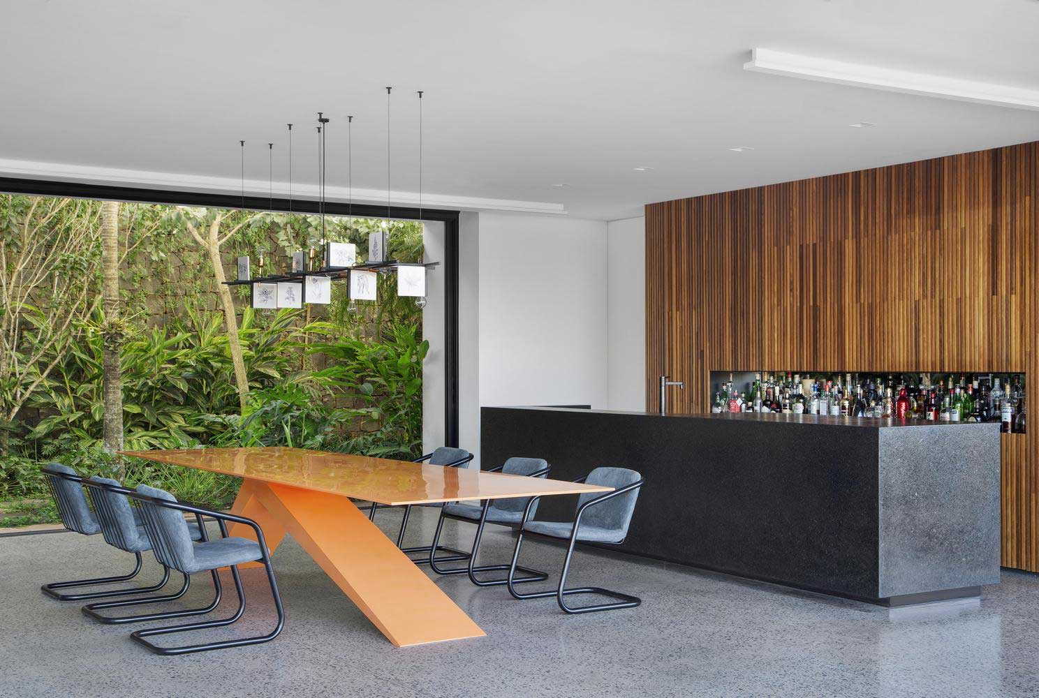 pira_19 Orange House / Studio Guilherme Torres