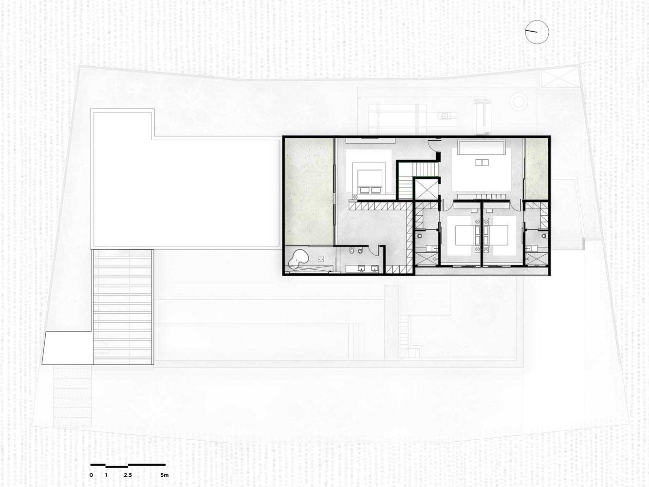 superior Orange House / Studio Guilherme Torres