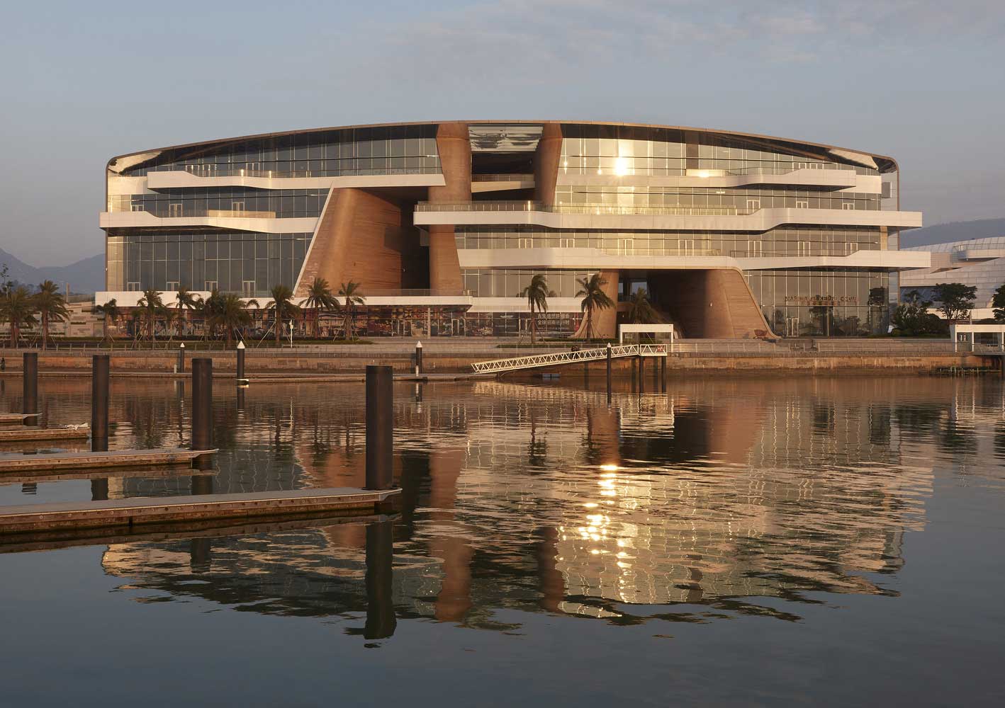 Marina Clubhouse / UNStudio