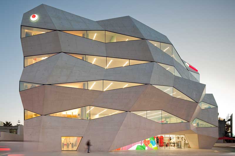 stringio-(1) Vodafone Headquarters