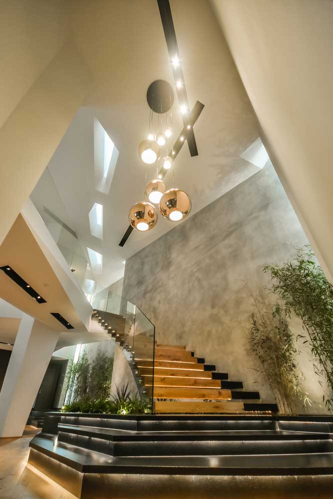 HH_(7) H House / 4M Group