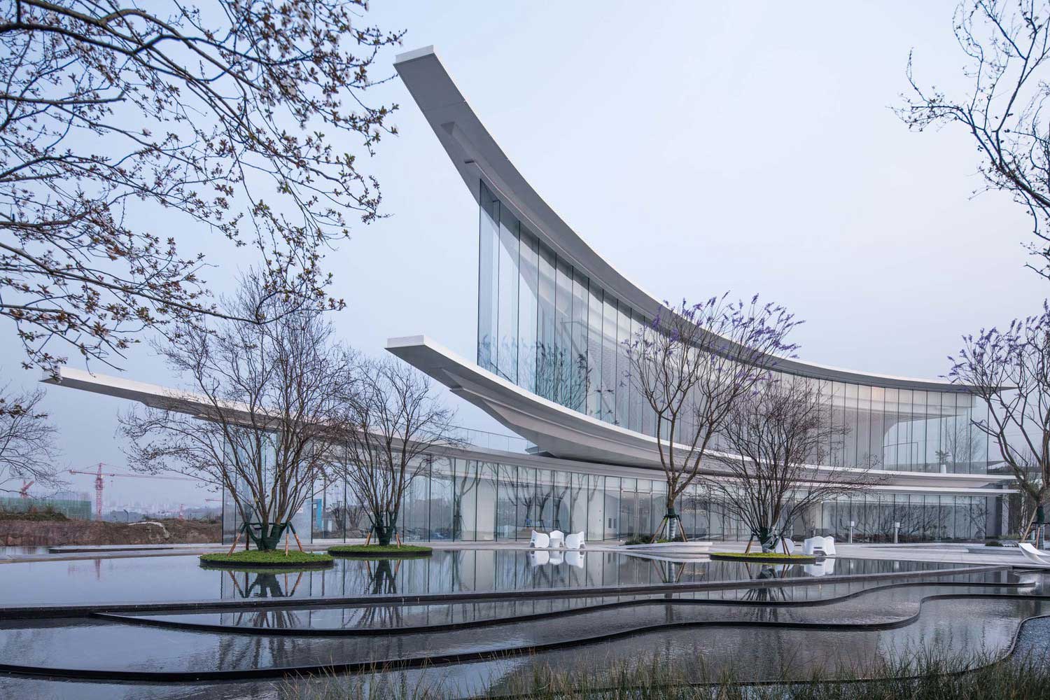 Chongqing Jiangshan Yun Chu Gallery / LWK + Partners