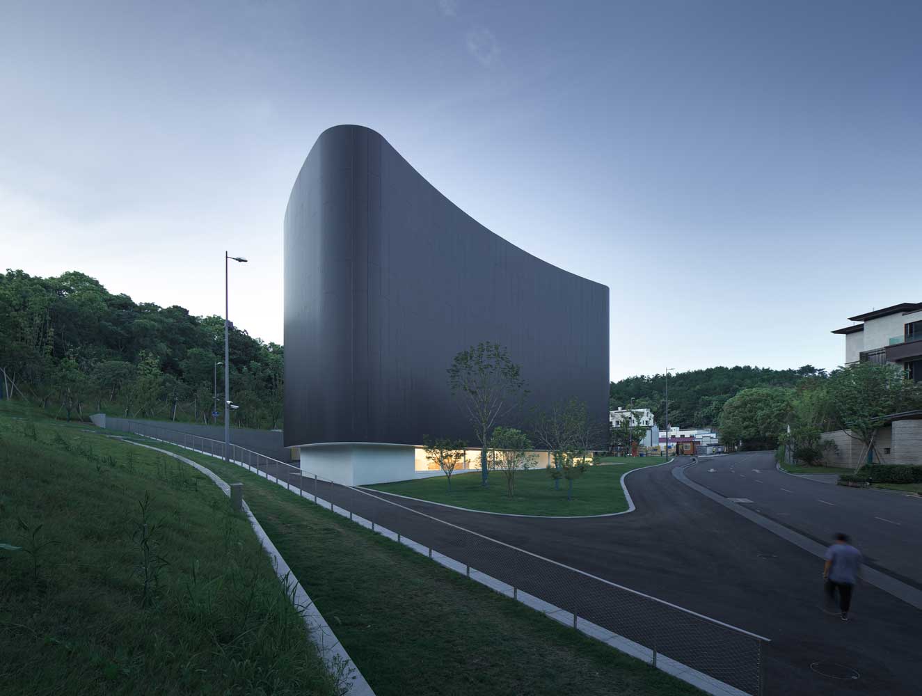 B_1501-18 MoAE – Huamao Museum of Art Education