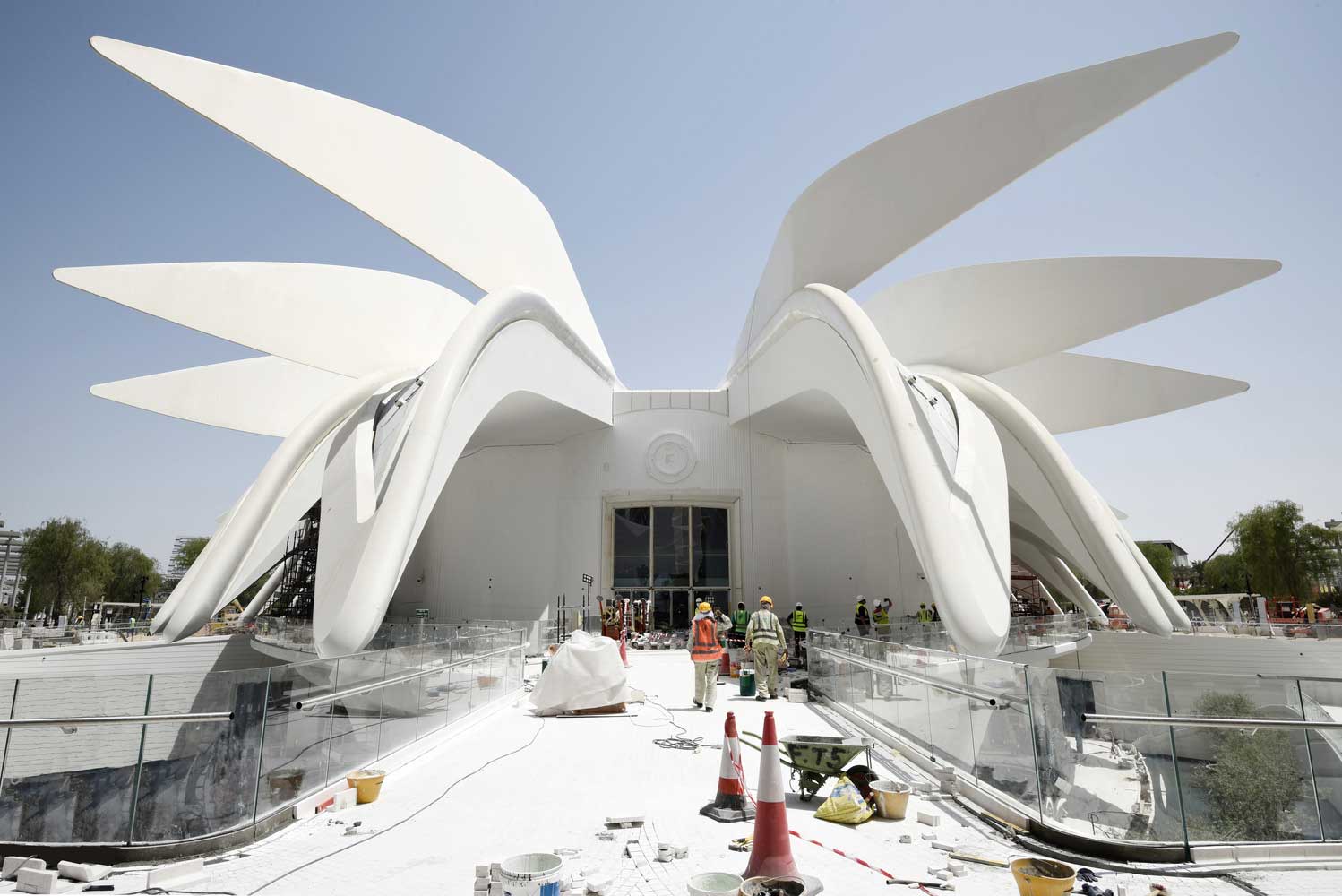 SC0_6039_Courtesy_of_Calatrava.JPG uae pavilion